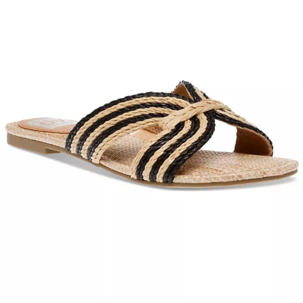 Dolce Vita Woven Sandals🌼